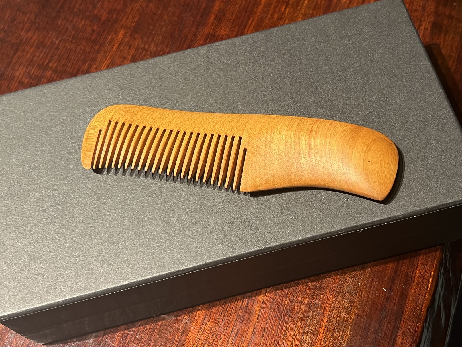 ウッドデザイン賞 受賞作品データベース | Twist Hair Comb 2022