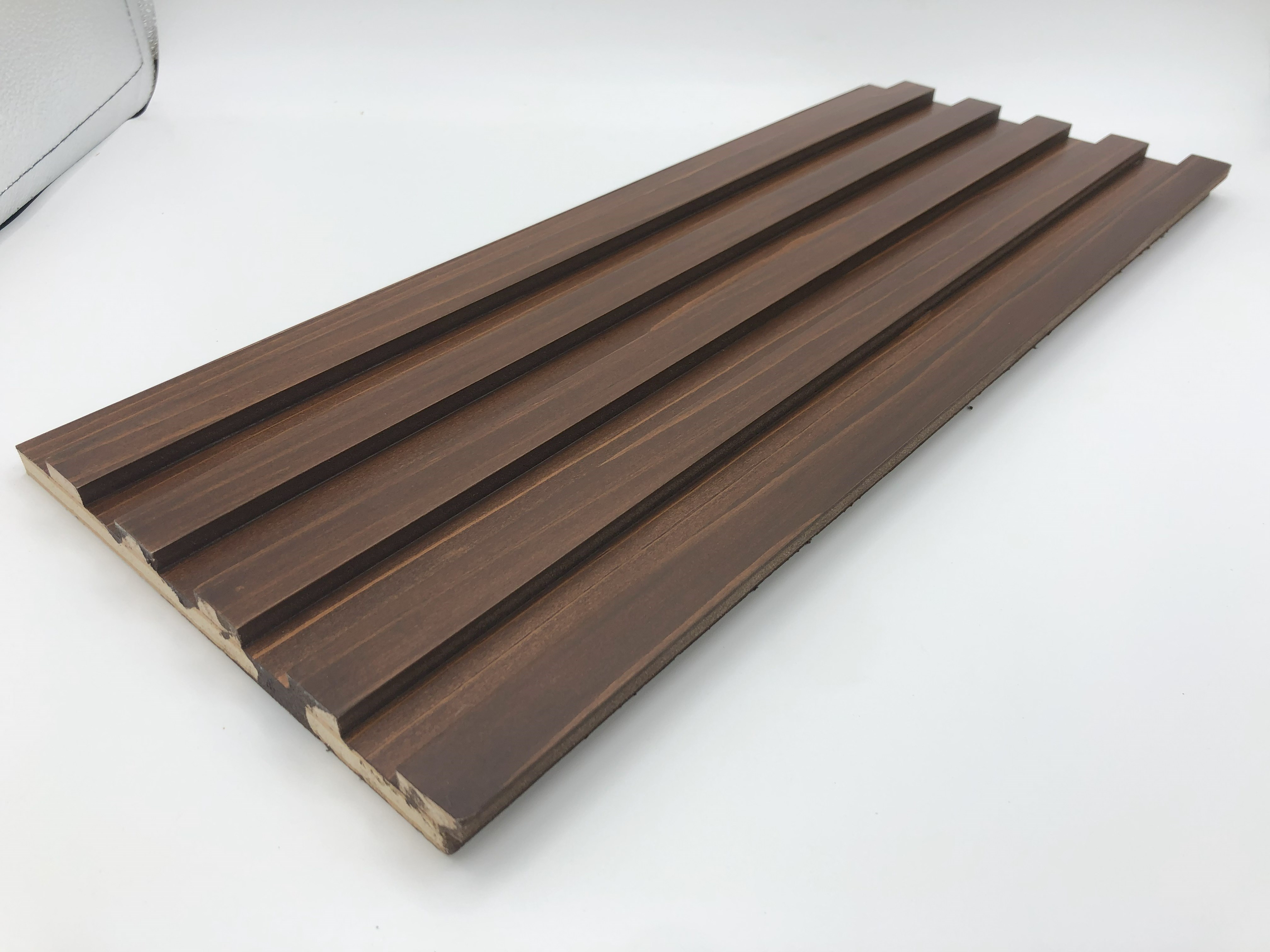 ウッドデザイン賞 受賞作品データベース | リブパネル準不燃愛知県産杉