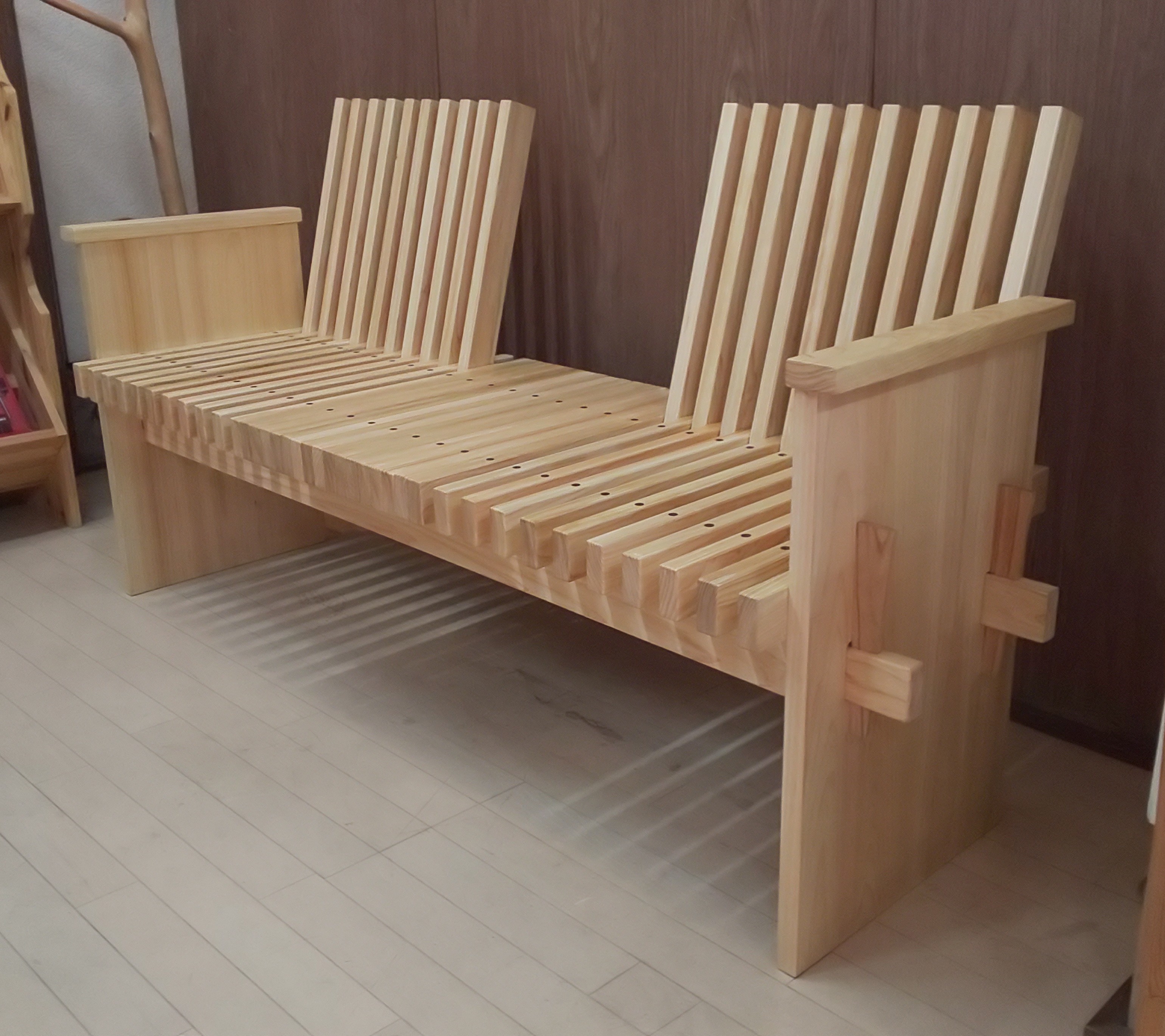 デザイナー　木製　ベンチ b_pic2.jpg